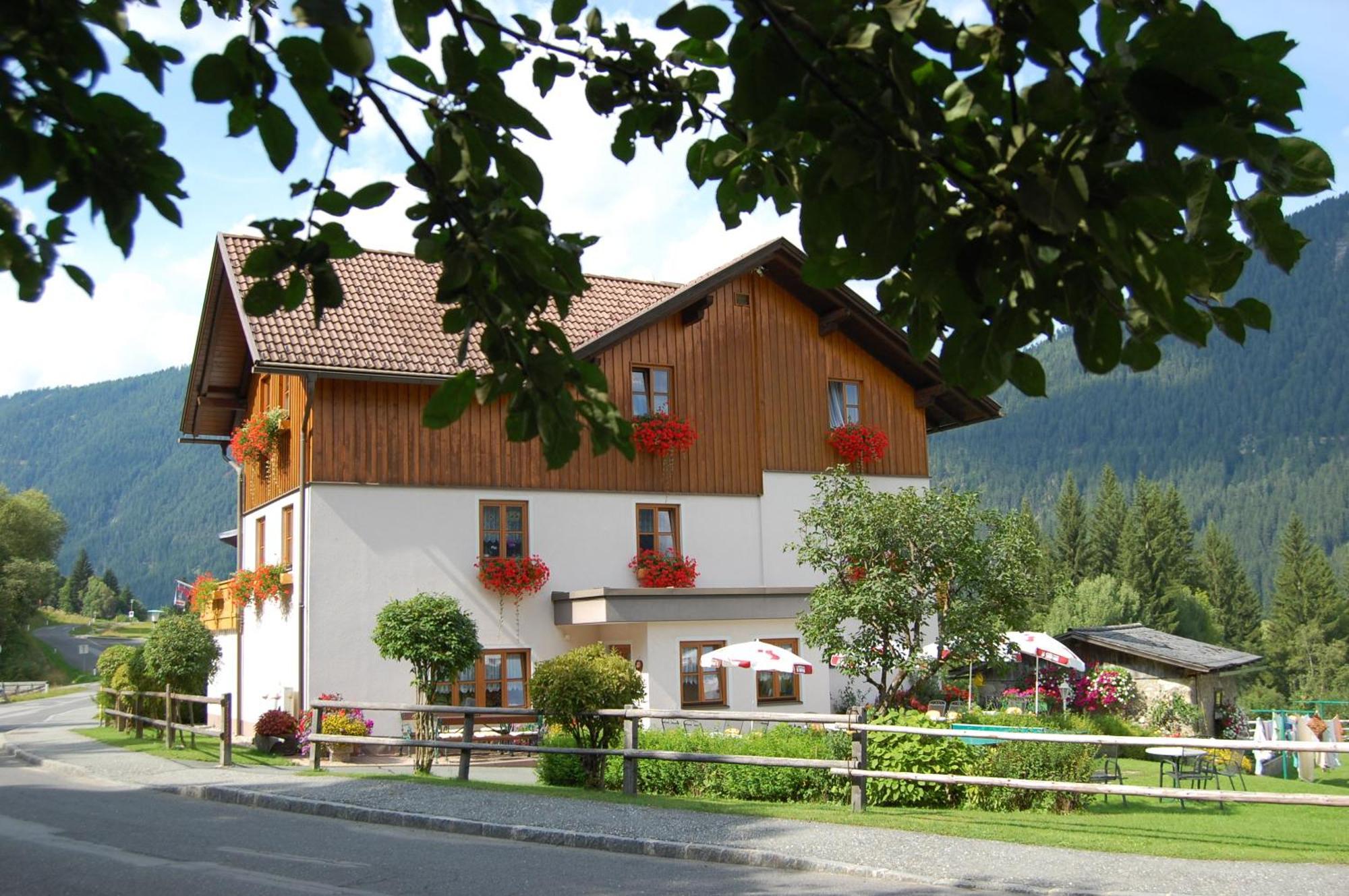 Pension Mitterer Weissensee Exterior photo